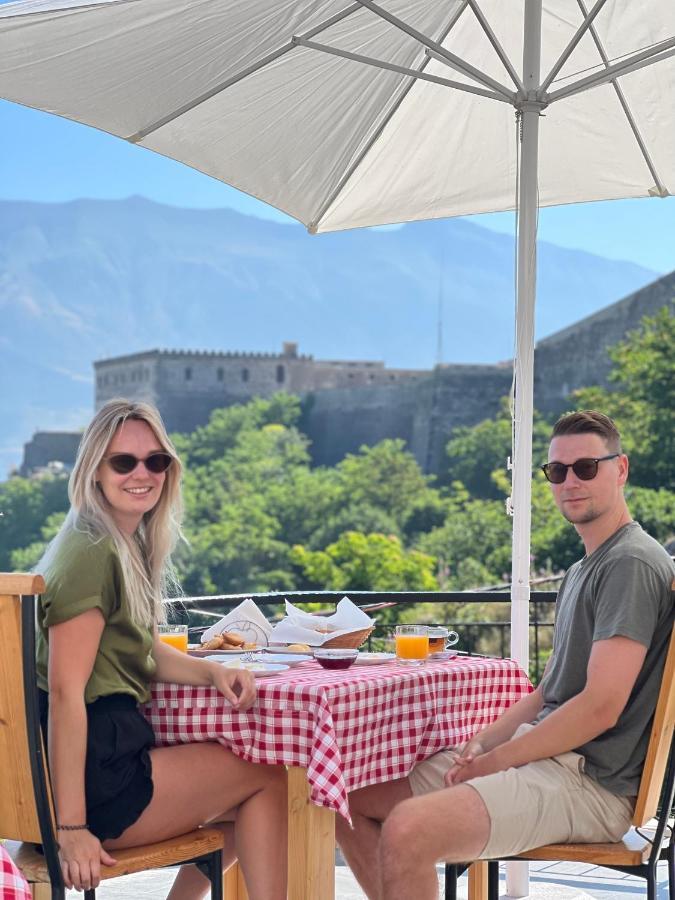 Hotel With Castle View Gjirokastër Eksteriør billede